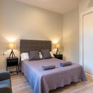 https://urbe10-angel-suites-1-bedroom-apartment-3c.es-andalucia.com